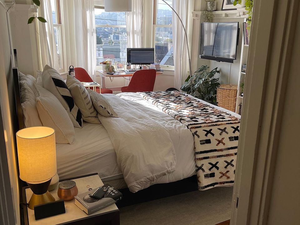 1st image of 401 Steiner St #12