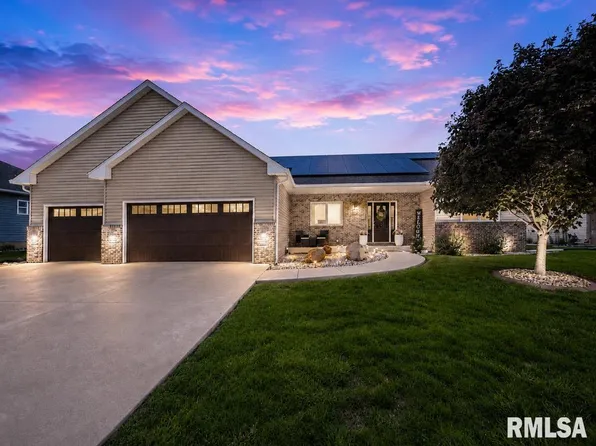 125 E Margarete St, Tremont, IL 61568