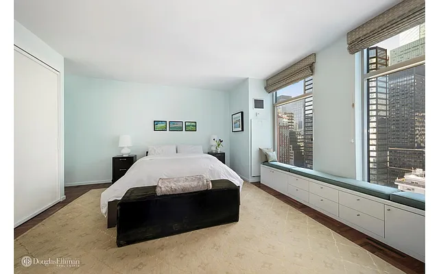 Sold by Douglas Elliman | media 16