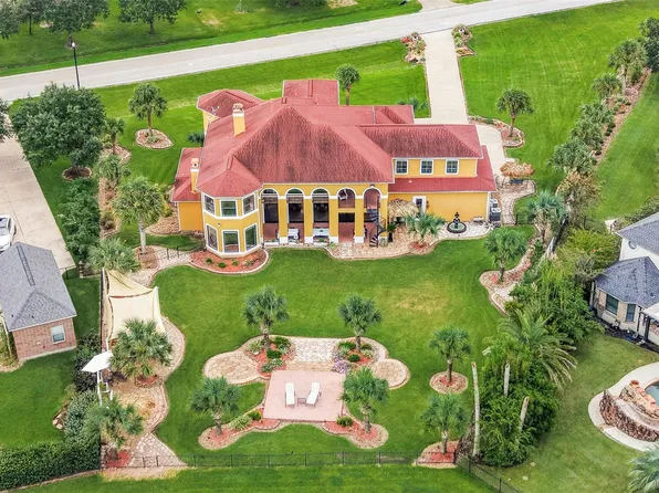 1026 Kings Forest Ln, Richmond, TX 77469