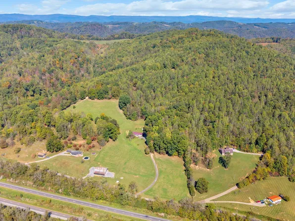 384 Sugar Pine Ln, Gate City, VA 24251