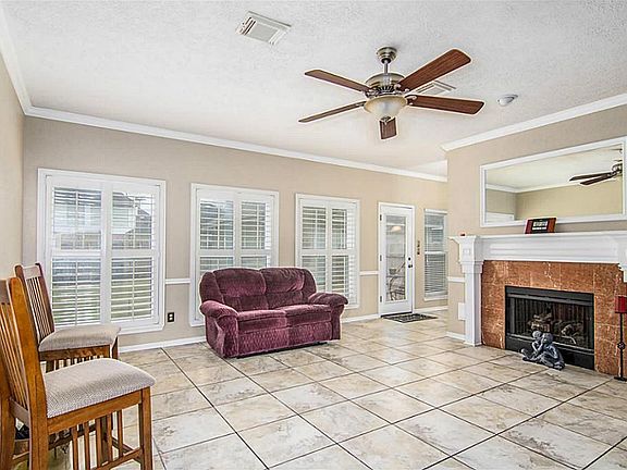 3rd image of 15103 Easton Park Dr