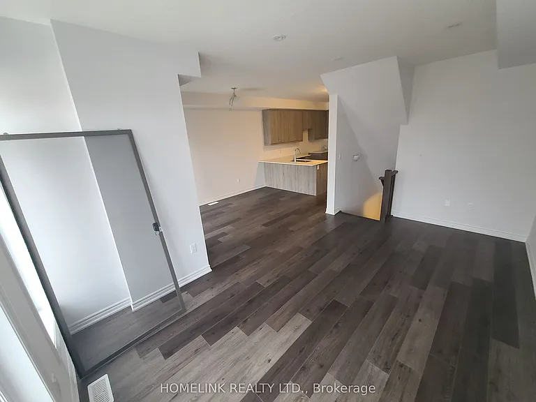 61 Soho St #121 — Photo 5