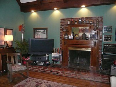 3rd image of 207 Waverly Wood Cir
