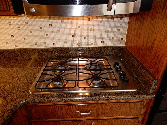 3rd image of 7300 Dixon St APT 6