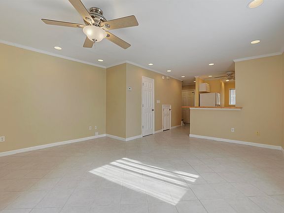 4th image of 6510 Wildwood Trail #9
