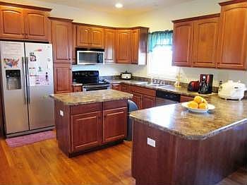 4th image of 1157 Farmington Dr