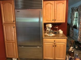 71 Nicholdale Rd, Shelton, CT 06484