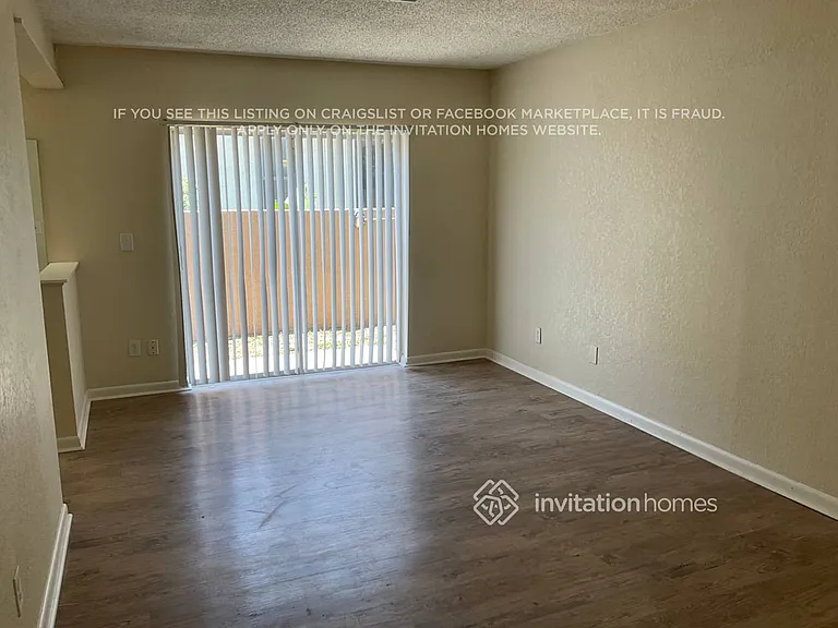 7438 Oakvista Cir — Photo 13