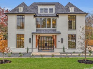 1024 Garraty Rd, Terrell Hills, TX 78209