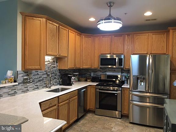 5th image of 1411 Wigeon Way Unit 202