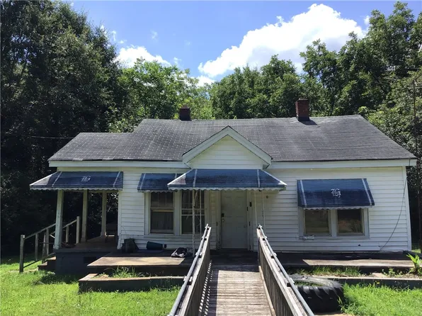 113 Hagood Dr, Seneca, SC 29678