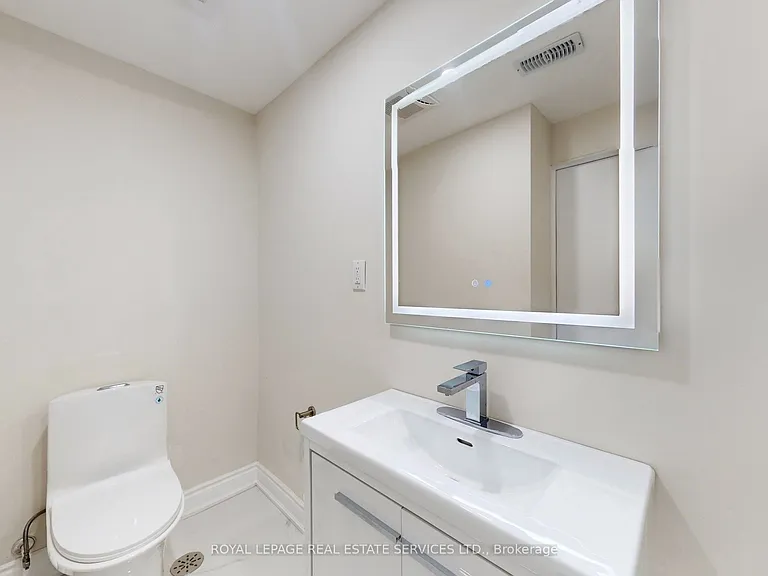3359 Post Rd #BASEMENT — Photo 19