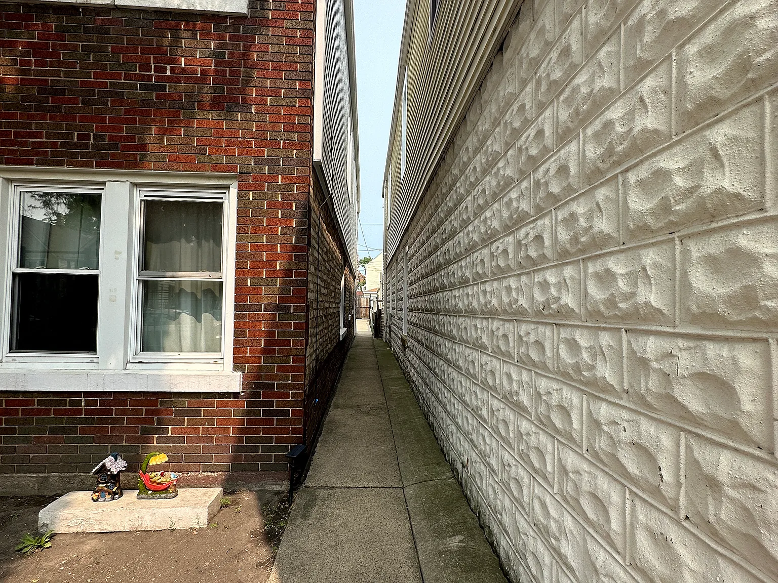 4147 S Campbell Ave — Photo 2