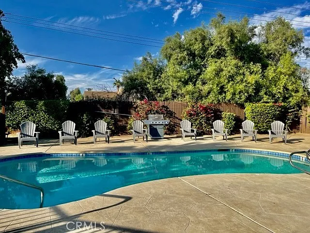 2 bed, 1000 sqft, $2,395 — Photo 1