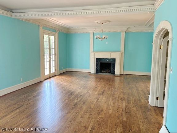 2nd image of 4823 Cliff Dr