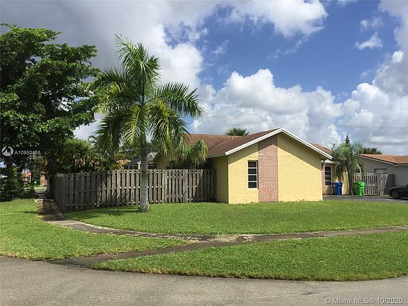 2nd image of 11931 NW 34th Pl