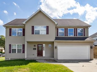 399 Fulton St, South Elgin, IL 60177