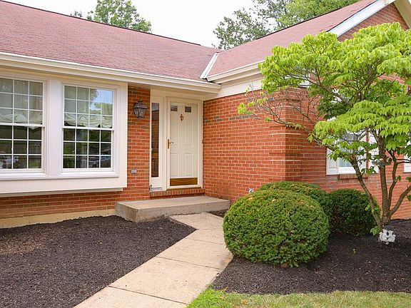 3rd image of 341 Farmington Dr