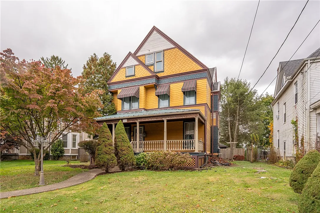 249 S Walnut St photo 1