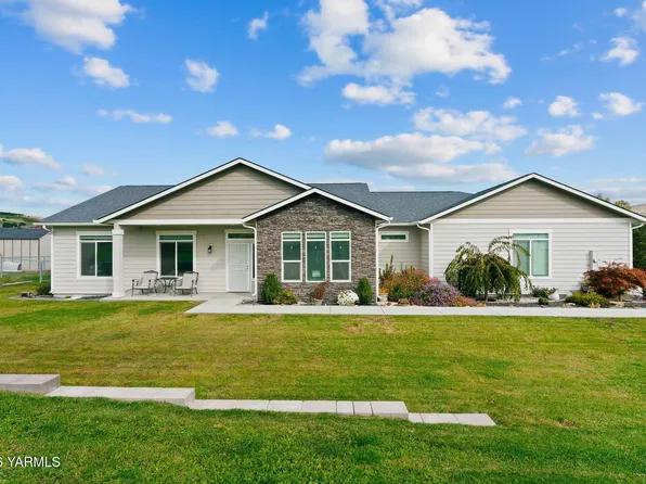 11007 Summitview Ext, Yakima, WA 98908
