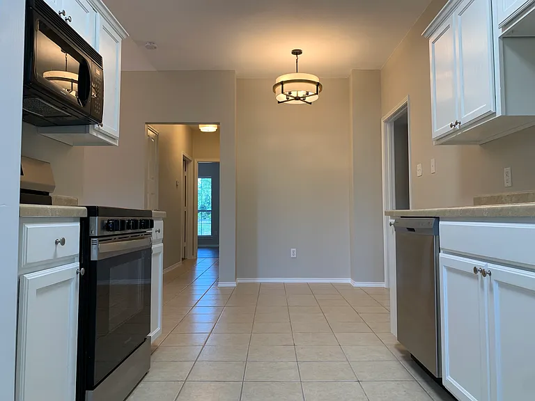 103 Lindas Creek Ln — Photo 7