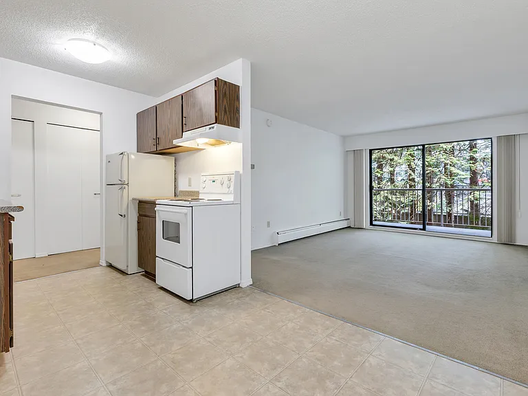 549 Dansey Ave — Photo 26