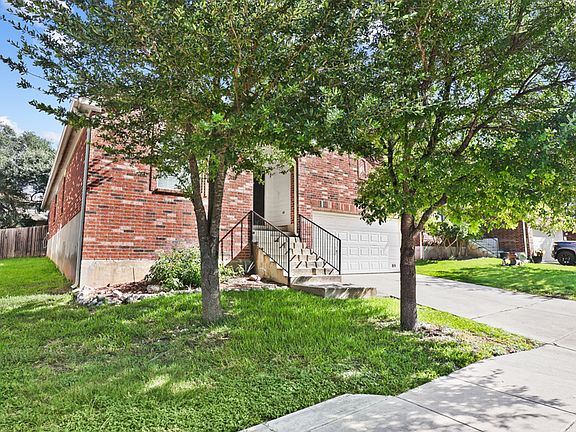 3rd image of 3711 Pinyon Pne