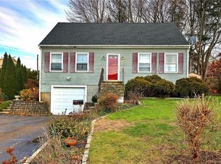 28 Carley St, Shelton, CT 06484