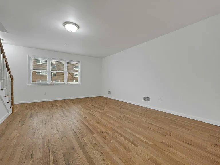 65 Halstead Ave #C — Photo 5
