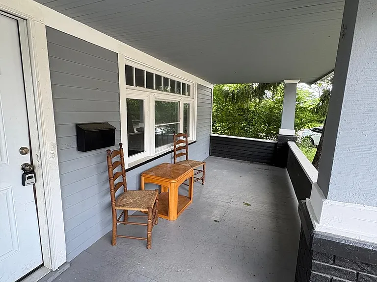 4621 Denmark Ave — Photo 2