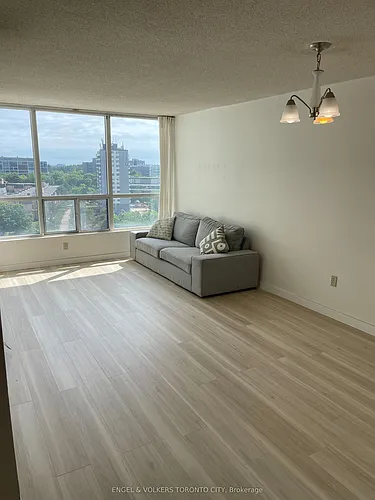 3050 Ellesmere Rd #1402 Photo 1