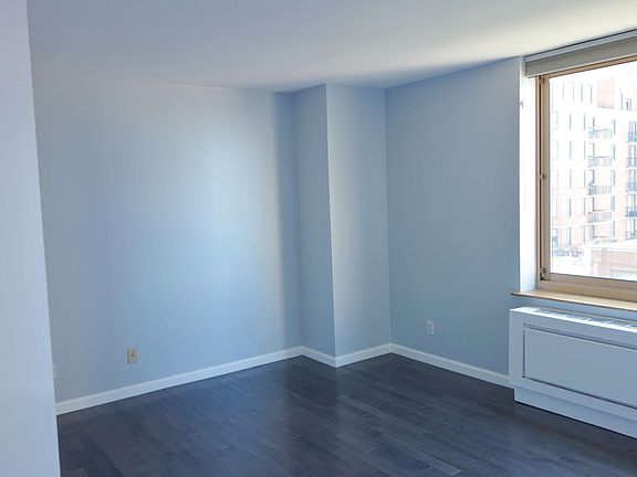 4th image of 250 S End Ave APT 11A