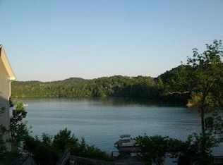 1009 Harbour Dr, Johnson City, TN 37601