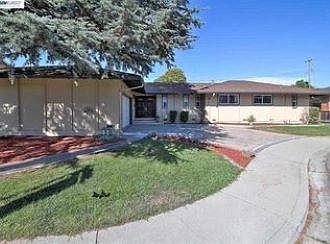 1st image of 40754 Marino Ct