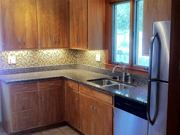 218 Anderson Blvd — Photo 3