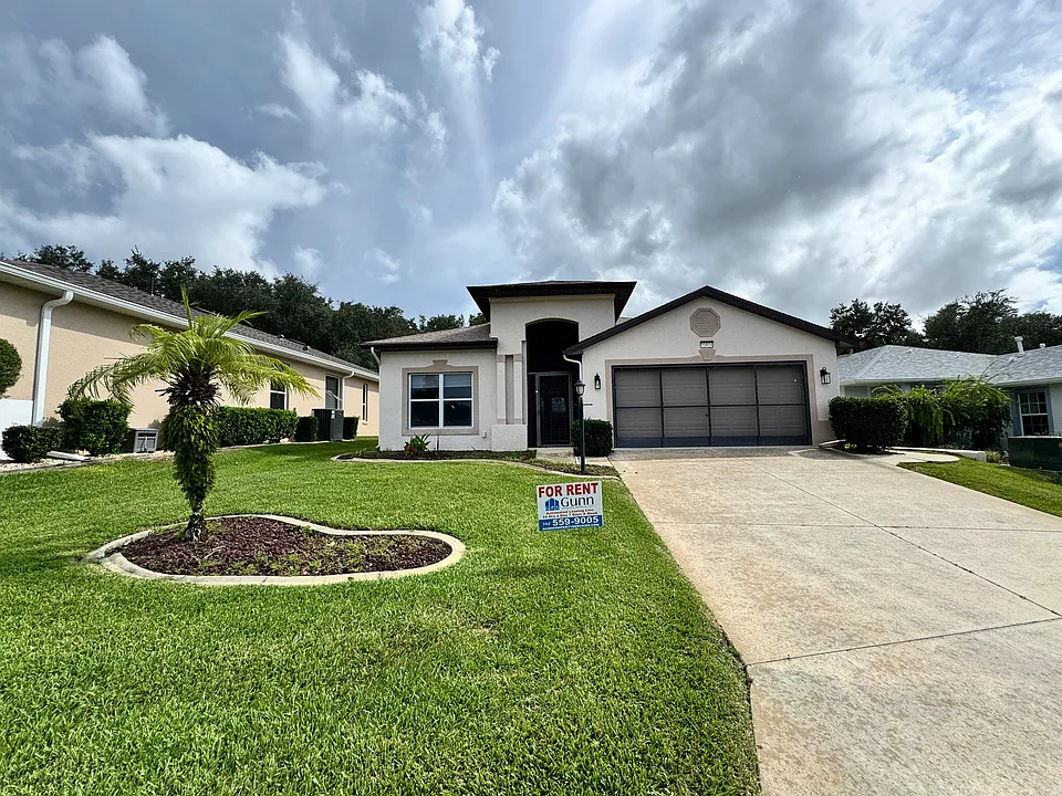 20634 Queen Alexandra Dr
