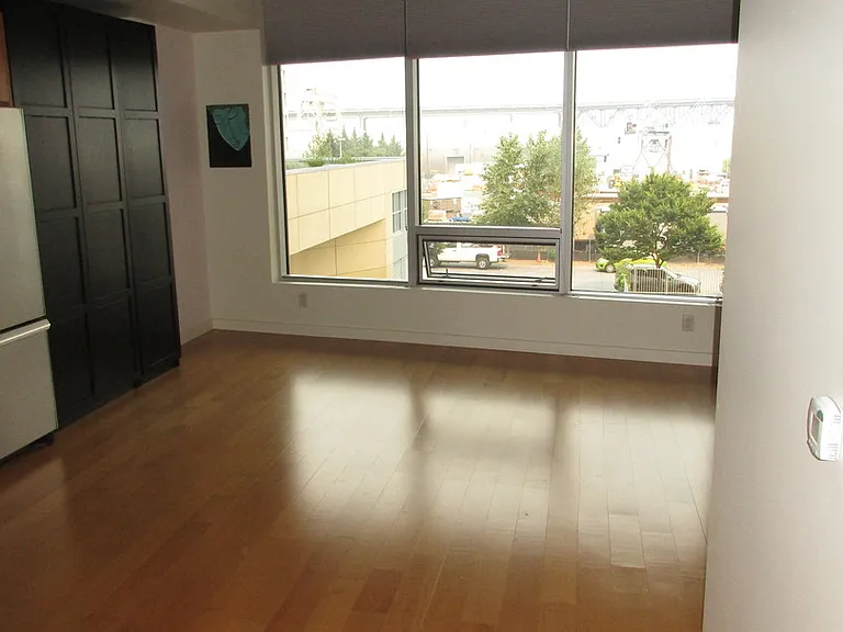 3570 S River Pkwy #305 — Photo 2