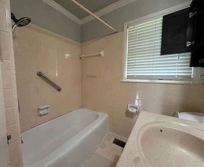 817 Chambers Dr NE — Photo 23