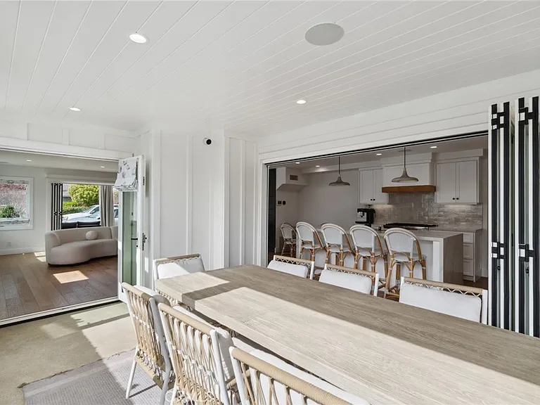 300 Coral Ave — Photo 12