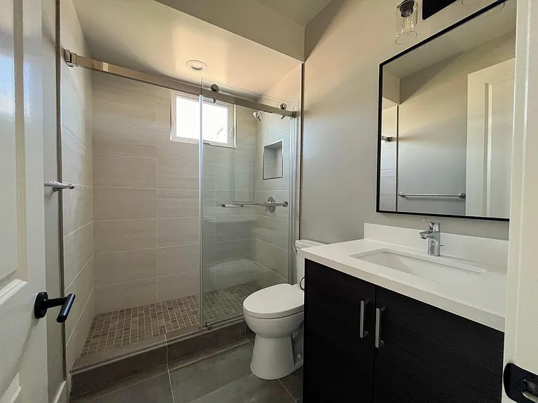116 W Marshall St #A-F — Photo 22