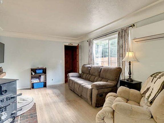 3rd image of 40008 NE 221st Ave