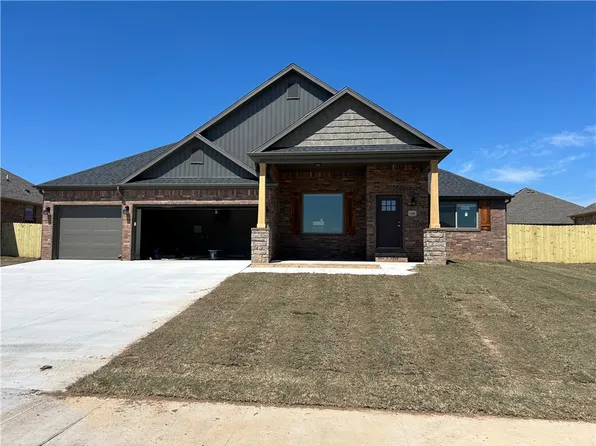 2246 Crane Ave, Pea Ridge, AR 72751