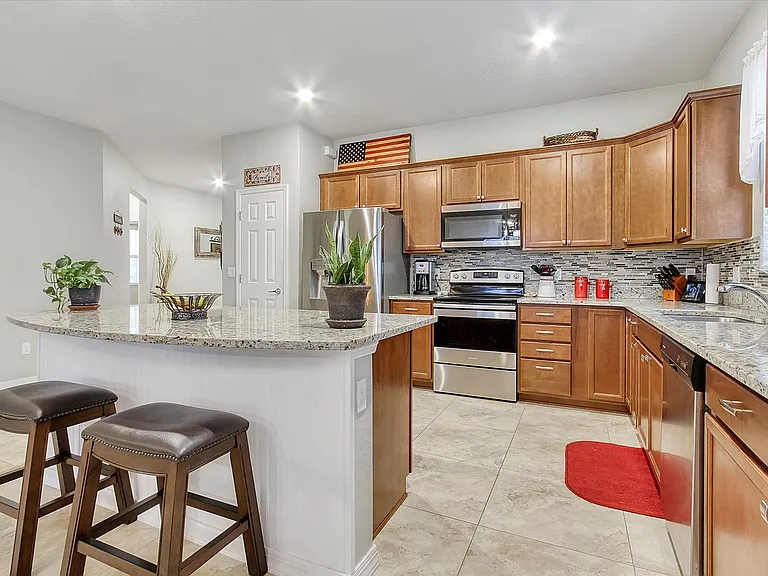 5611 Barletta Dr — Photo 10