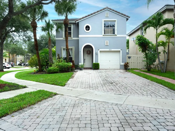 4043 Lake Tahoe Circle, West Palm Beach, FL 33409