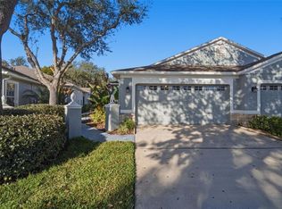 6057 Sandhill Ridge Dr, Lithia, FL 33547