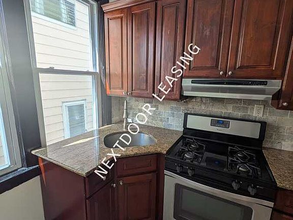 3rd image of 16 E 31st St #2M