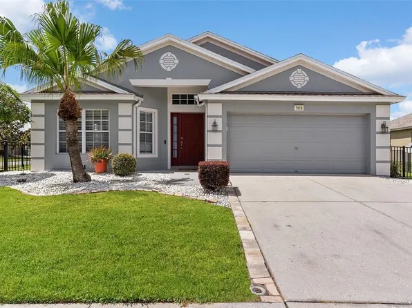 7619 Crescent Palm Dr, Wesley Chapel, FL 33545