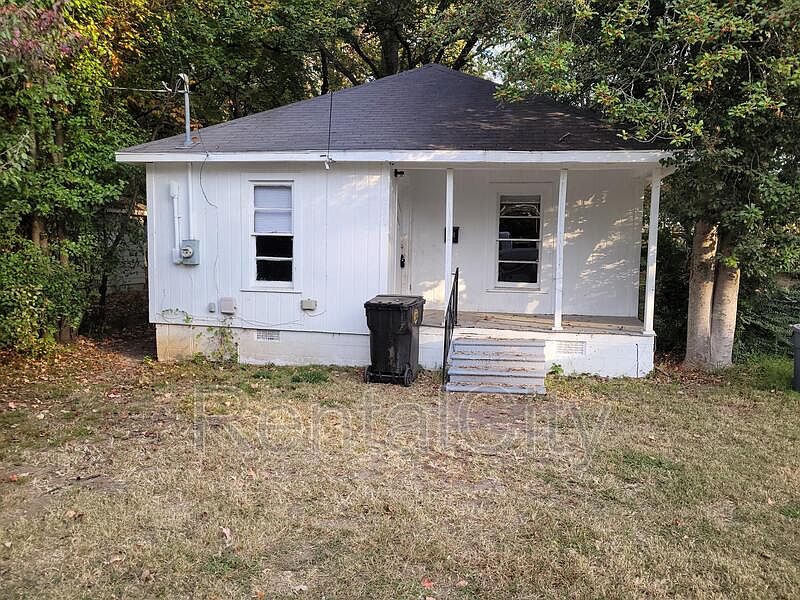 1st image of 1636 Harris St
