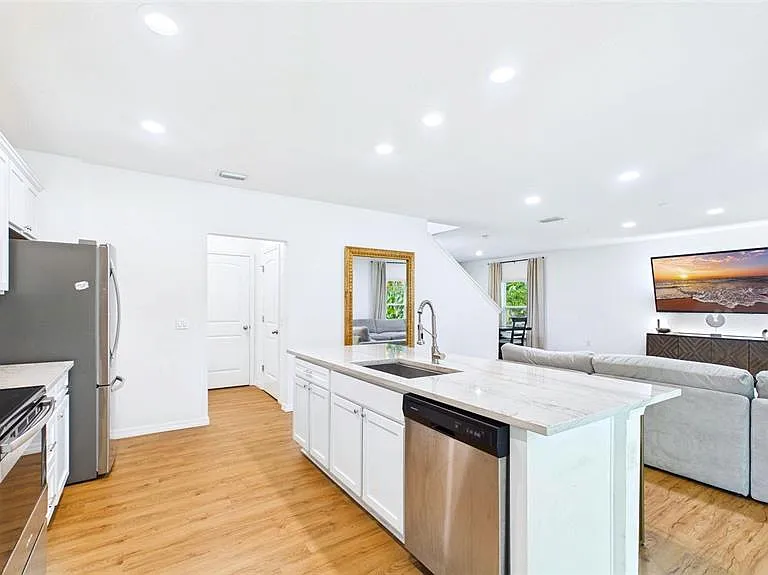 3802 E Curtis St — Photo 9